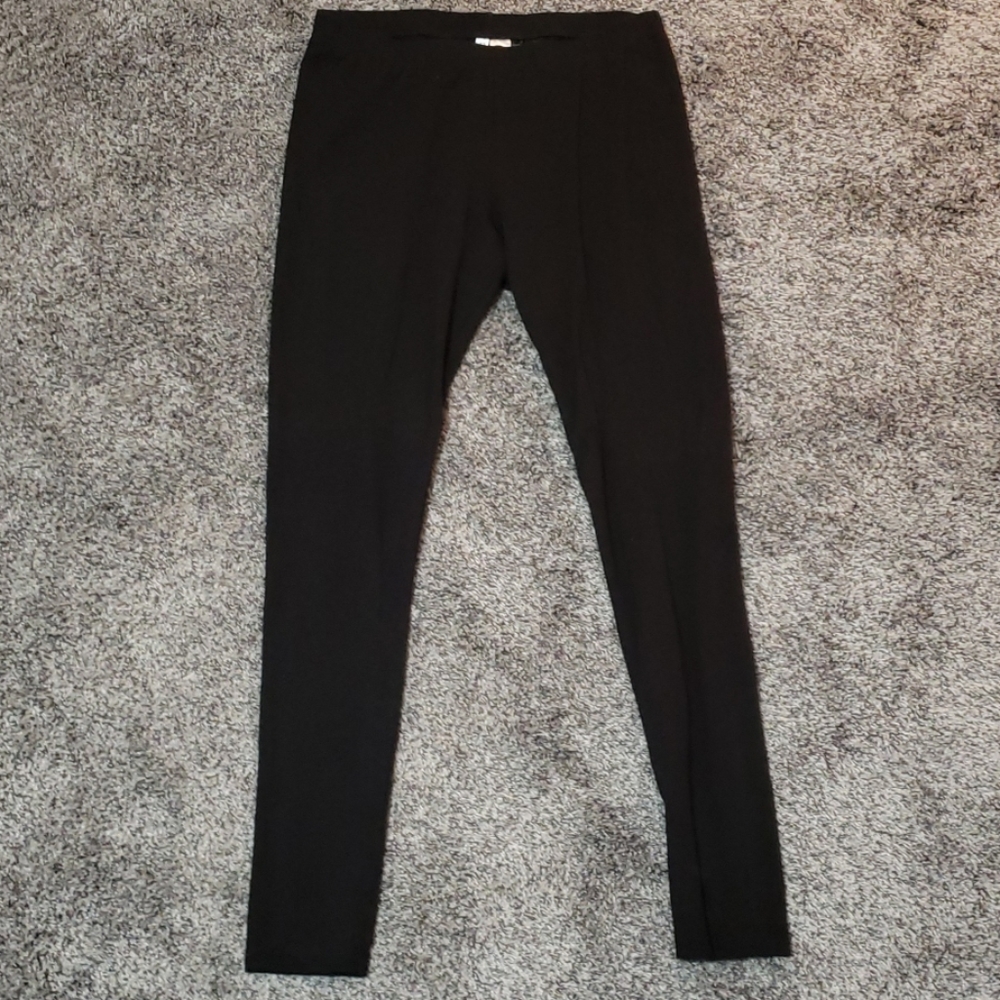 Black leggings